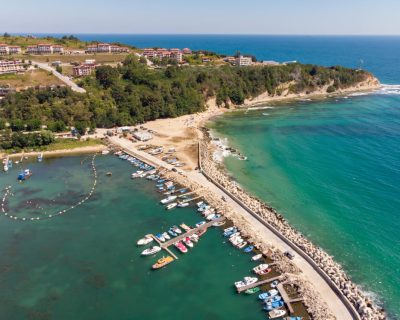 aerial-photo-of-the-beautiful-small-town-and-seaside-resort-_shutterstock_1481403173