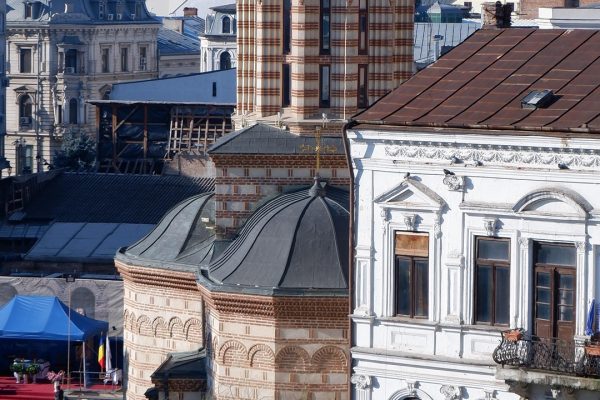 bucharest-6948371_1920