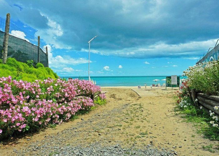vaya-beach